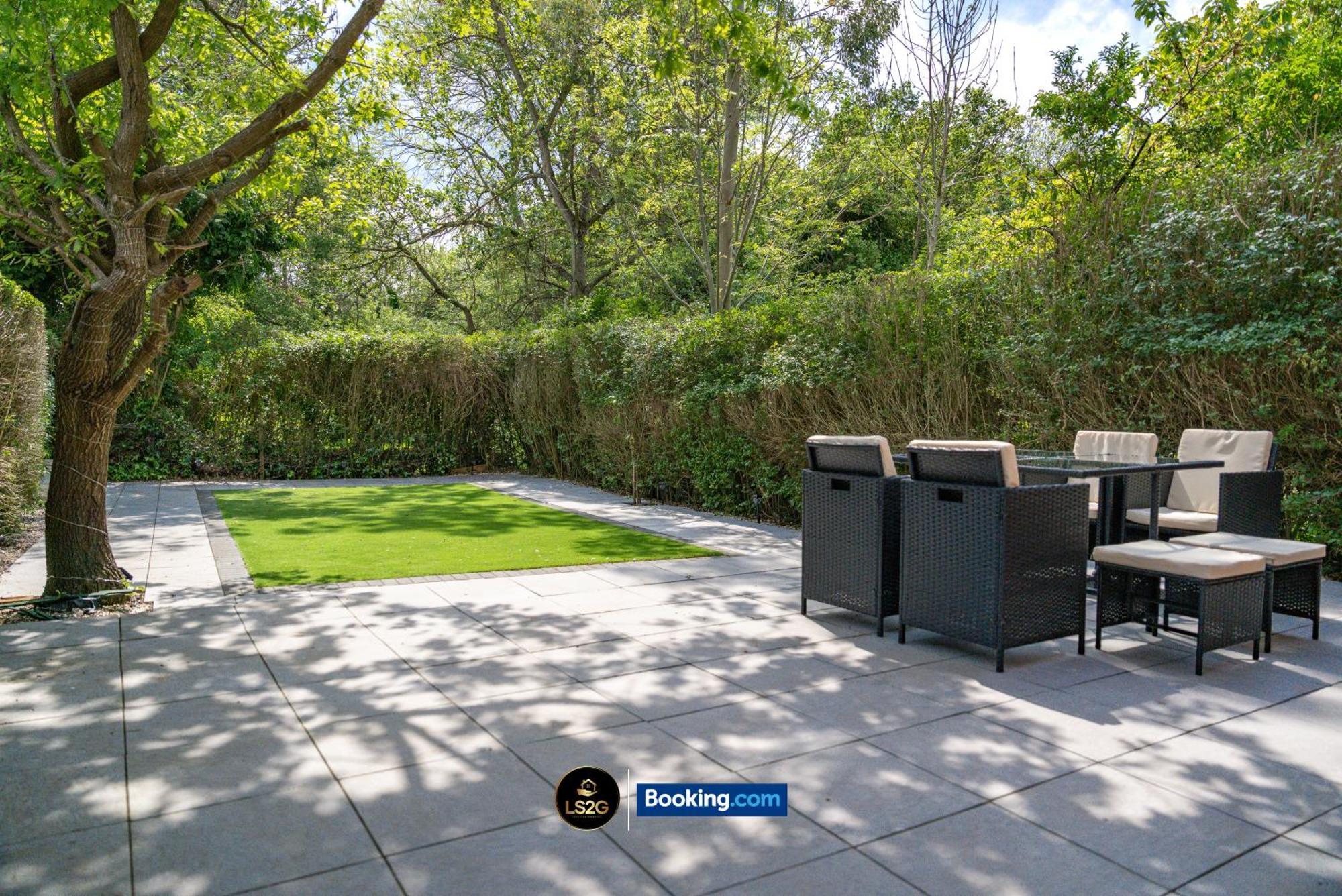 Casa vacanze Amazing 3 Bedroom House By Ls2g Short Lets & Serviced Greater With Free Parking