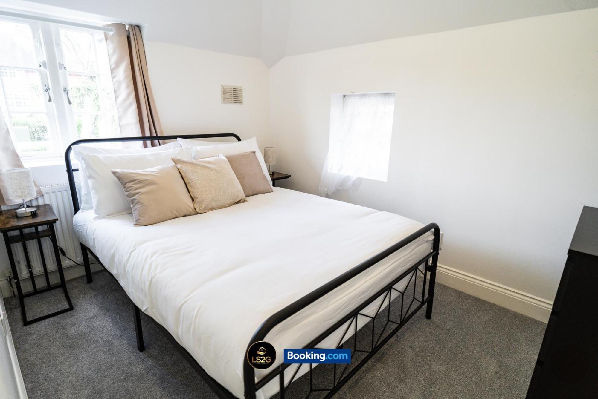 Amazing 3 Bedroom House By Ls2g Short Lets & Serviced Greater With Free Parking Casa vacanze